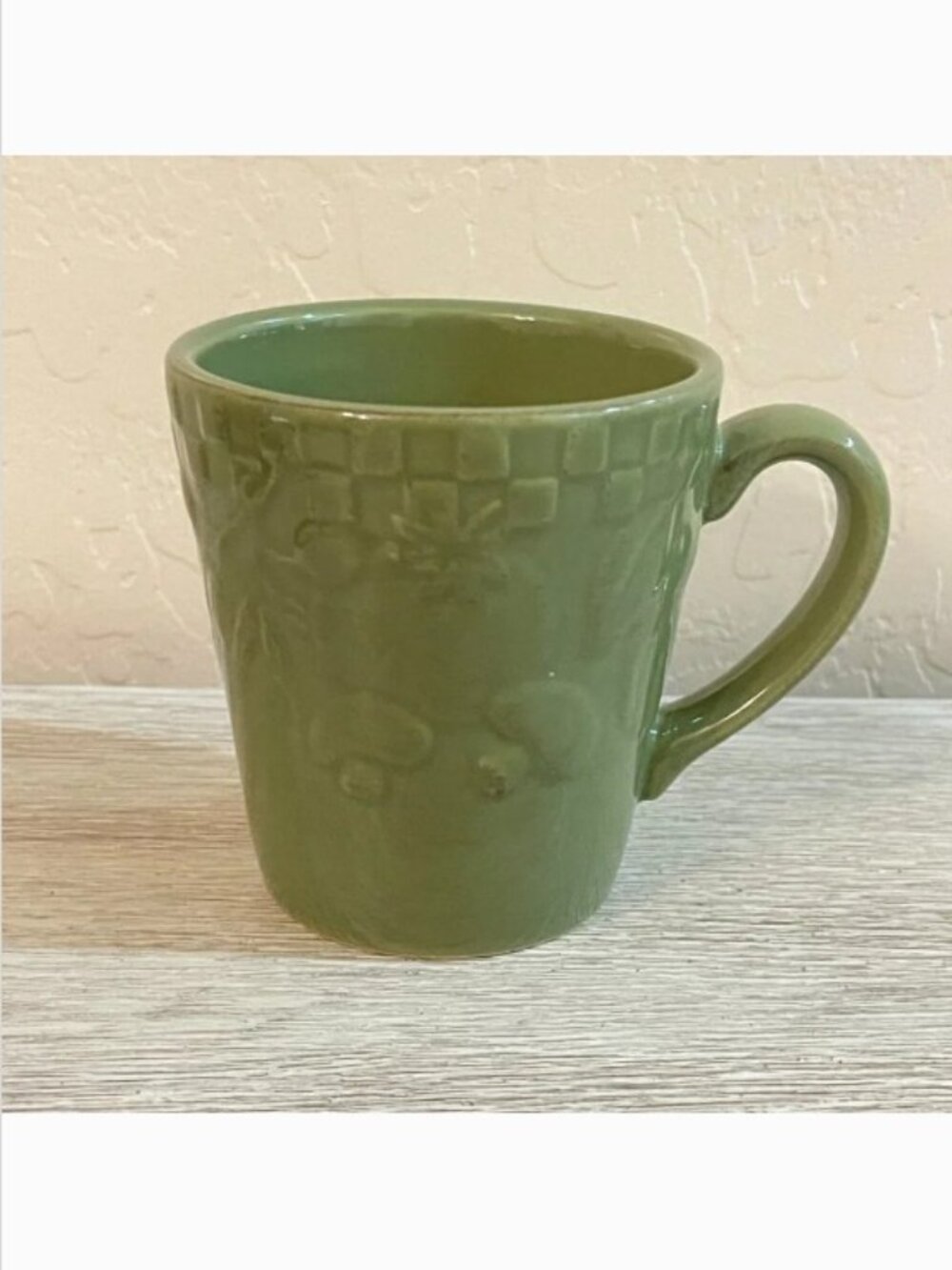 Signature Housewares Mug Stoneware Avocado Green Home Grown Mushroom Tomato